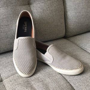 Sperry Topsider grey shoes